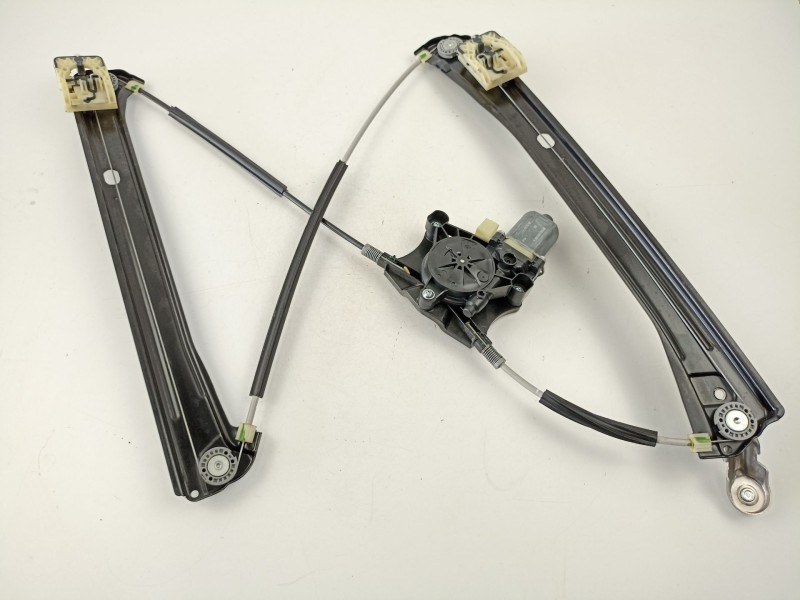 Recambio de elevalunas delantero derecho para volkswagen tiguan (ad1, ax1) 2.0 tdi referencia OEM IAM 5NA837462  