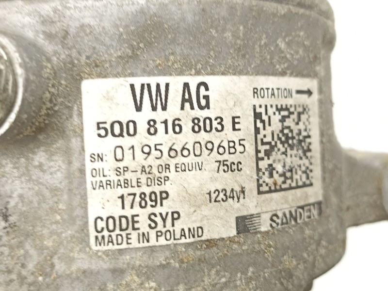 Recambio de compresor aire acondicionado para volkswagen tiguan (ad1, ax1) 2.0 tdi referencia OEM IAM 5Q0816803E  