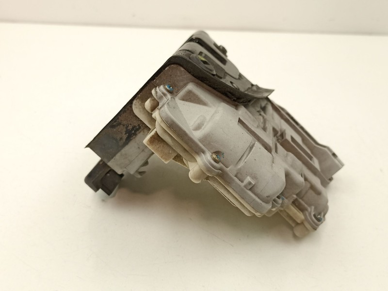 Recambio de cerradura puerta trasera derecha para audi a3 (8p1) 2.0 tdi 16v referencia OEM IAM 4F0839016  