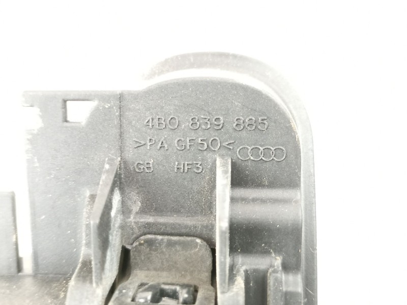 Recambio de manilla delantera derecha para audi a3 (8p1) 2.0 tdi 16v referencia OEM IAM 4B0839885  