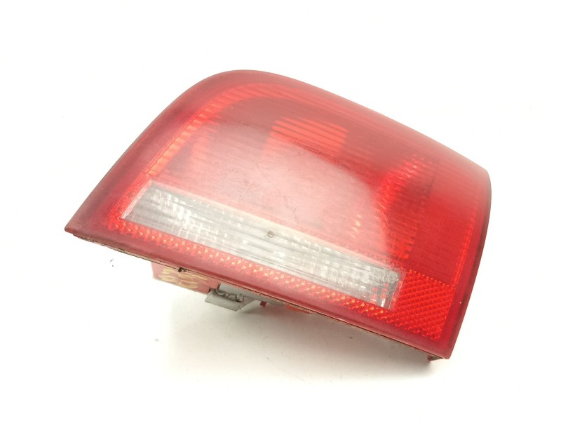 Recambio de piloto porton derecho para audi a3 (8p1) 2.0 tdi 16v referencia OEM IAM 8P4945094B  