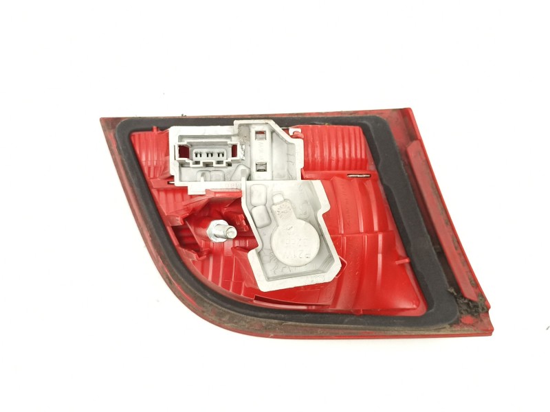 Recambio de piloto porton derecho para audi a3 (8p1) 2.0 tdi 16v referencia OEM IAM 8P4945094B  