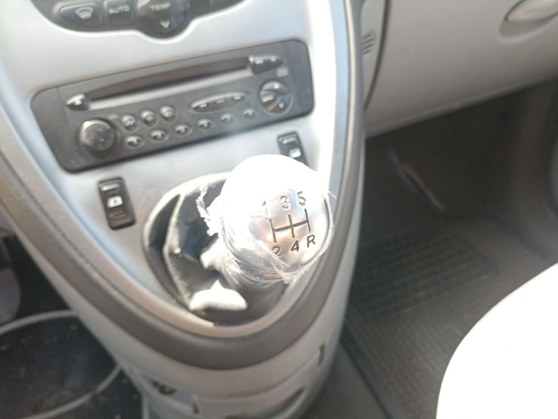 citroën xsara picasso (n68) del año 2007