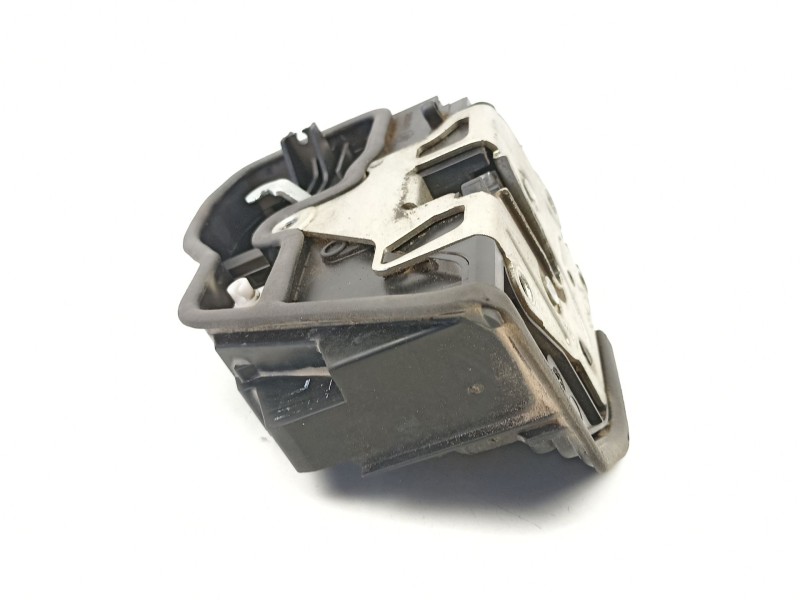 Recambio de cerradura puerta trasera izquierda para bmw x3 (e83) 2.0 sd referencia OEM IAM 7202147  