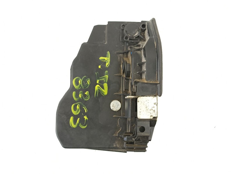 Recambio de cerradura puerta trasera izquierda para bmw x3 (e83) 2.0 sd referencia OEM IAM 7202147  