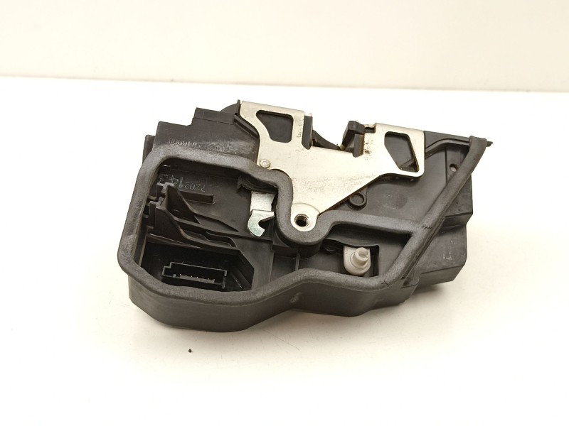 Recambio de cerradura puerta delantera izquierda para bmw x3 (e83) 2.0 sd referencia OEM IAM 7202143  
