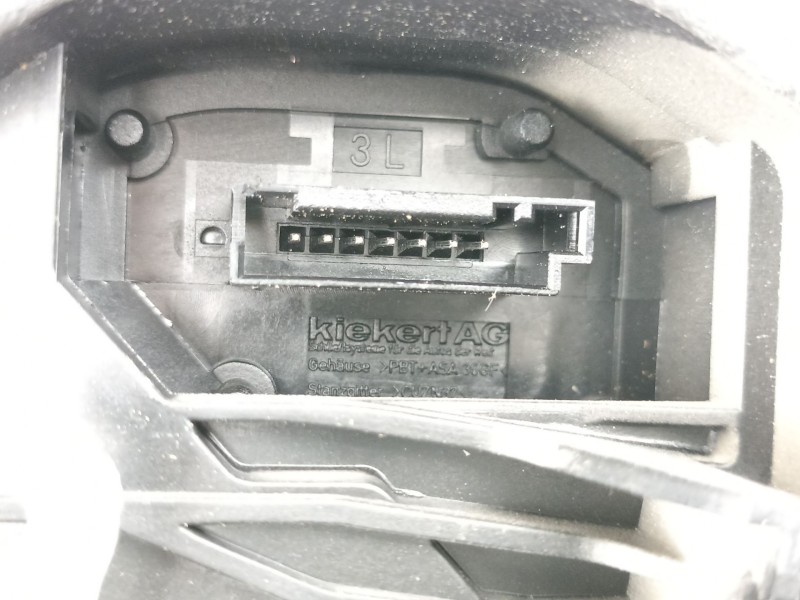 Recambio de cerradura puerta delantera izquierda para bmw x3 (e83) 2.0 sd referencia OEM IAM 7202143  