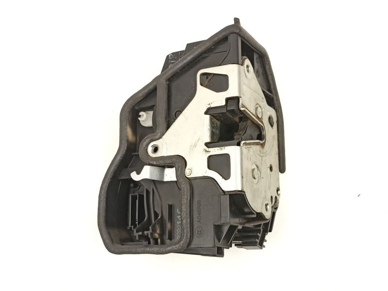 Recambio de cerradura puerta delantera derecha para bmw x3 (e83) 2.0 sd referencia OEM IAM 7202146  