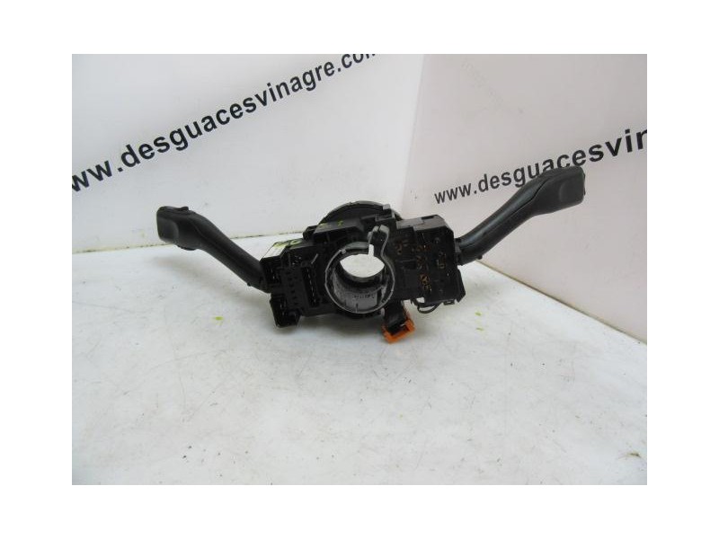 Recambio de mando luces y limpias : skoda octavia : 1.9 tdi (100,61cv) [2006] para skoda octavia 1.9 tdi referencia OEM IAM   