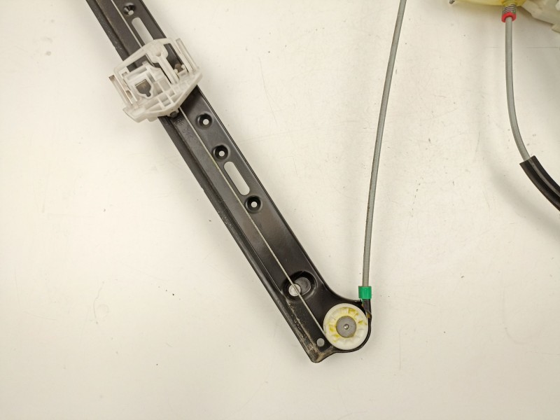 Recambio de elevalunas delantero derecho para bmw x3 (e83) 2.0 sd referencia OEM IAM 6925964  