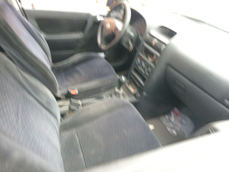 opel astra g sedán (t98) del año 1999