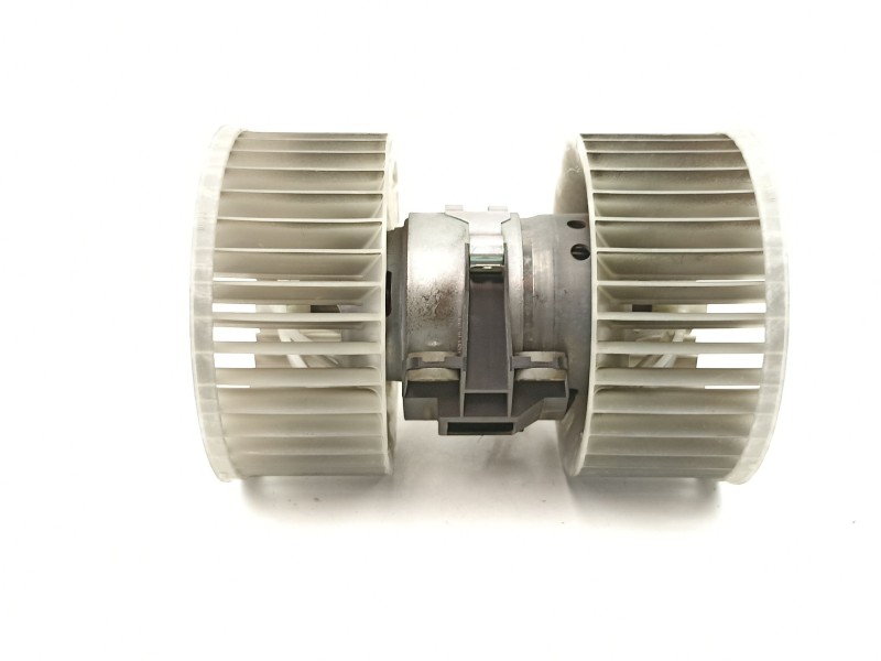 Recambio de motor calefaccion para bmw x3 (e83) 2.0 sd referencia OEM IAM 64113453729  