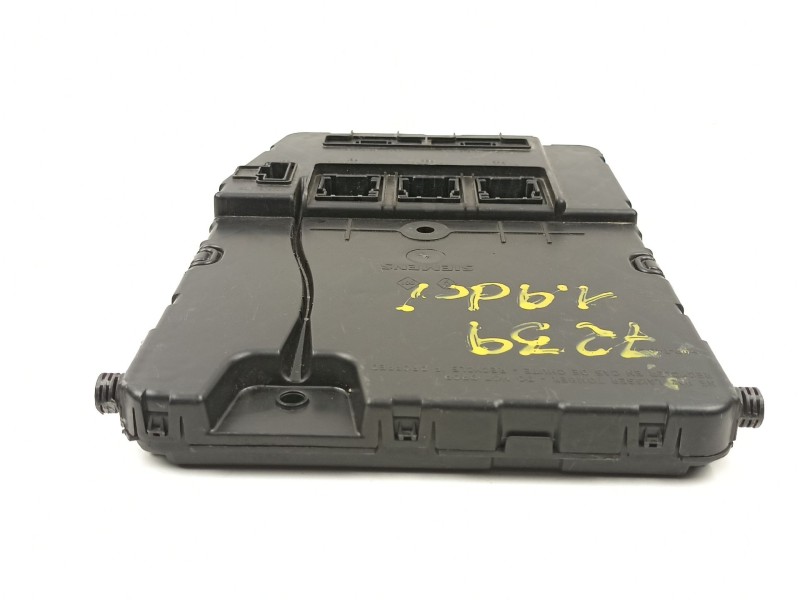 Recambio de bsi para renault megane 1.9 dci referencia OEM IAM 8200309690  