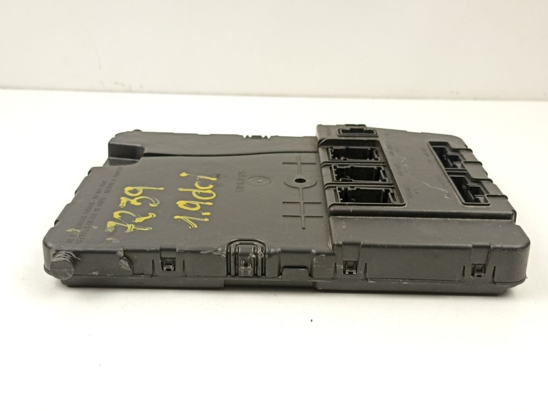 Recambio de bsi para renault megane 1.9 dci referencia OEM IAM 8200309690  