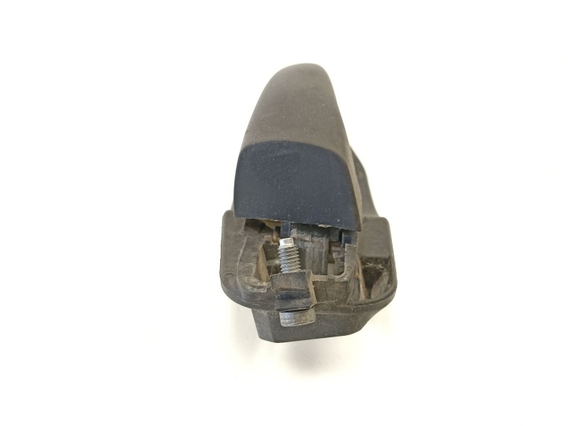 Recambio de manilla delantera izquierda para bmw 3 (e46) 320 d referencia OEM IAM 51218216121  