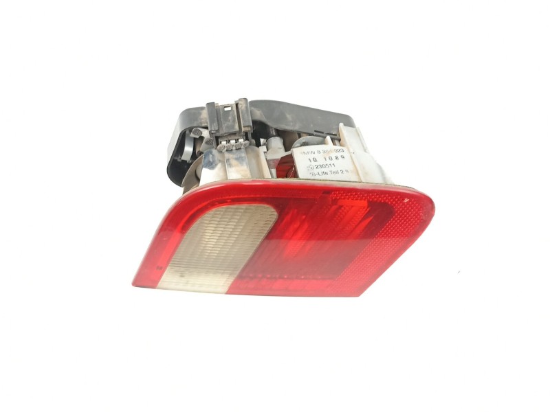 Recambio de piloto porton izquierdo para bmw 3 (e46) 320 d referencia OEM IAM 8364923  