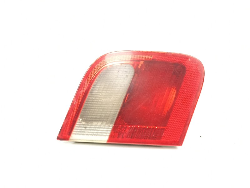 Recambio de piloto porton izquierdo para bmw 3 (e46) 320 d referencia OEM IAM 8364923  