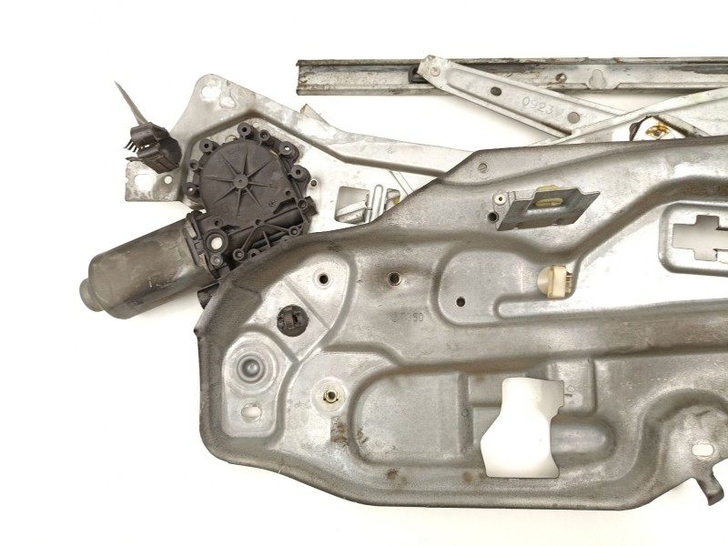 Recambio de elevalunas delantero izquierdo para renault laguna i (b56_, 556_) 1.9 dci (b56w) referencia OEM IAM 7701367867  