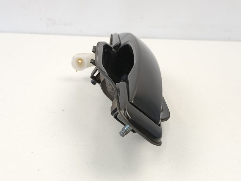 Recambio de manilla trasera izquierda para ssangyong kyron 2.0 xdi referencia OEM IAM 7344031000  