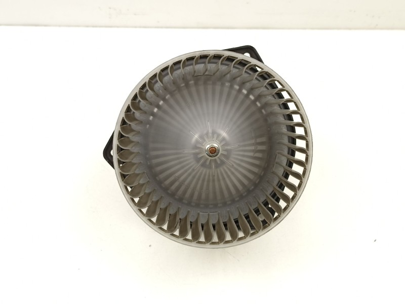 Recambio de motor calefaccion para ssangyong kyron 2.0 xdi referencia OEM IAM 6811109150  