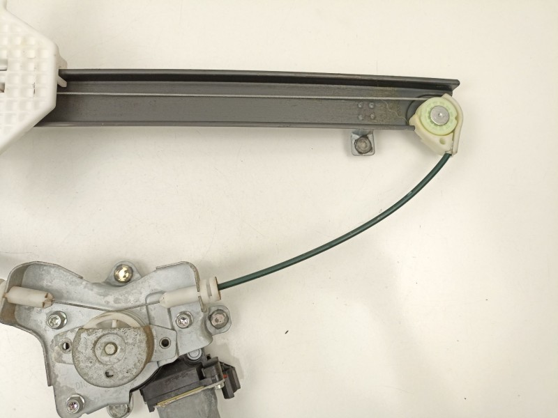 Recambio de elevalunas trasero derecho para ssangyong kyron 2.0 xdi referencia OEM IAM 7332109002  