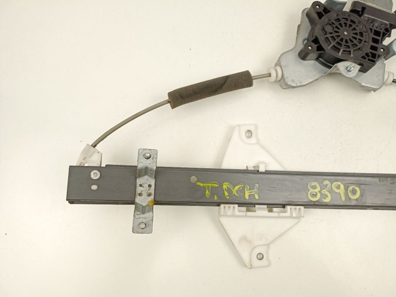 Recambio de elevalunas trasero derecho para ssangyong kyron 2.0 xdi referencia OEM IAM 7332109002  