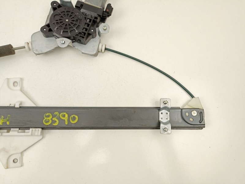 Recambio de elevalunas trasero derecho para ssangyong kyron 2.0 xdi referencia OEM IAM 7332109002  