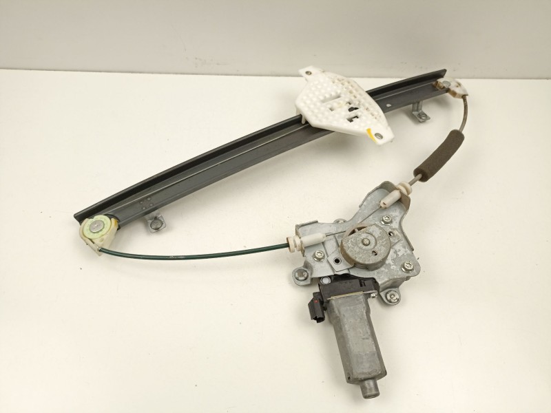 Recambio de elevalunas trasero izquierdo para ssangyong kyron 2.0 xdi referencia OEM IAM 7331109002  