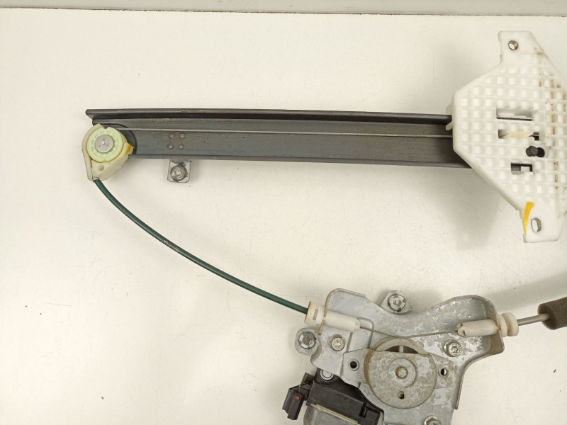 Recambio de elevalunas trasero izquierdo para ssangyong kyron 2.0 xdi referencia OEM IAM 7331109002  