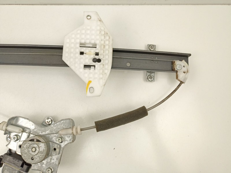 Recambio de elevalunas trasero izquierdo para ssangyong kyron 2.0 xdi referencia OEM IAM 7331109002  