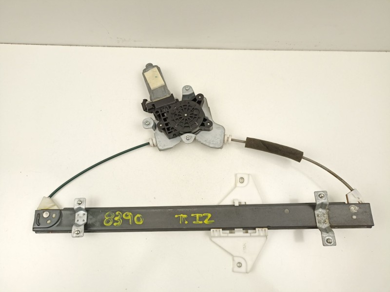 Recambio de elevalunas trasero izquierdo para ssangyong kyron 2.0 xdi referencia OEM IAM 7331109002  