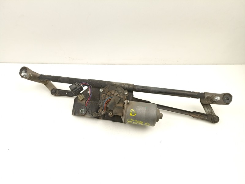 Recambio de motor limpia delantero para ssangyong kyron 2.0 xdi referencia OEM IAM 8611009001  