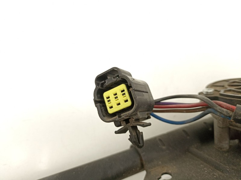 Recambio de motor limpia delantero para ssangyong kyron 2.0 xdi referencia OEM IAM 8611009001  