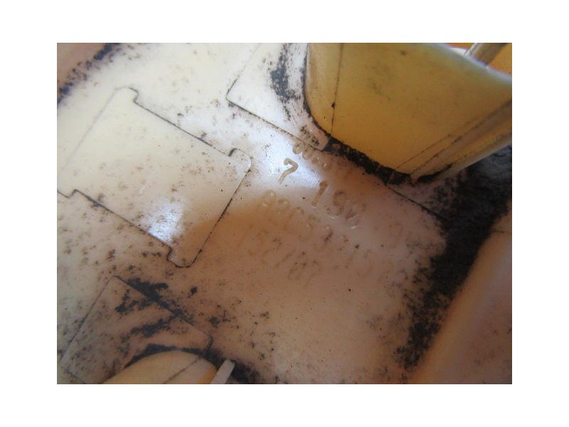 Recambio de bomba gasolina / aforadores : bmw 120 : 2.0 td (177cv) [2007] para bmw  120 2.0 td referencia OEM IAM 7190943  