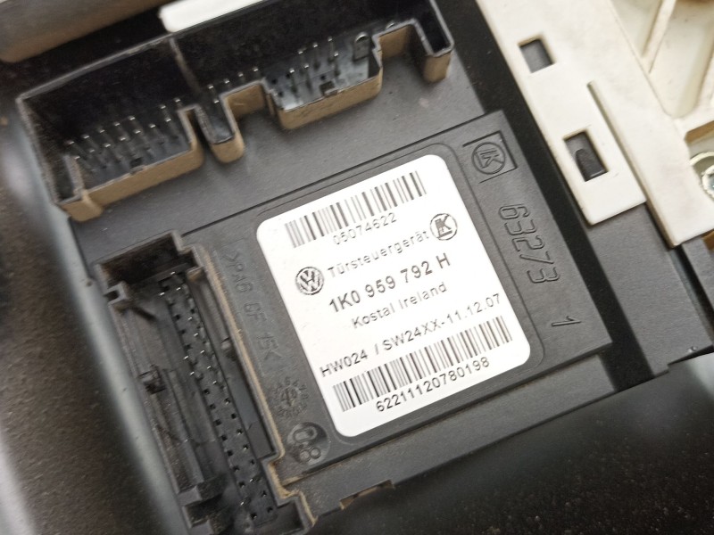 Recambio de elevalunas delantero derecho para volkswagen passat b6 (3c2) 2.0 tdi 16v referencia OEM IAM 1K0959792H  