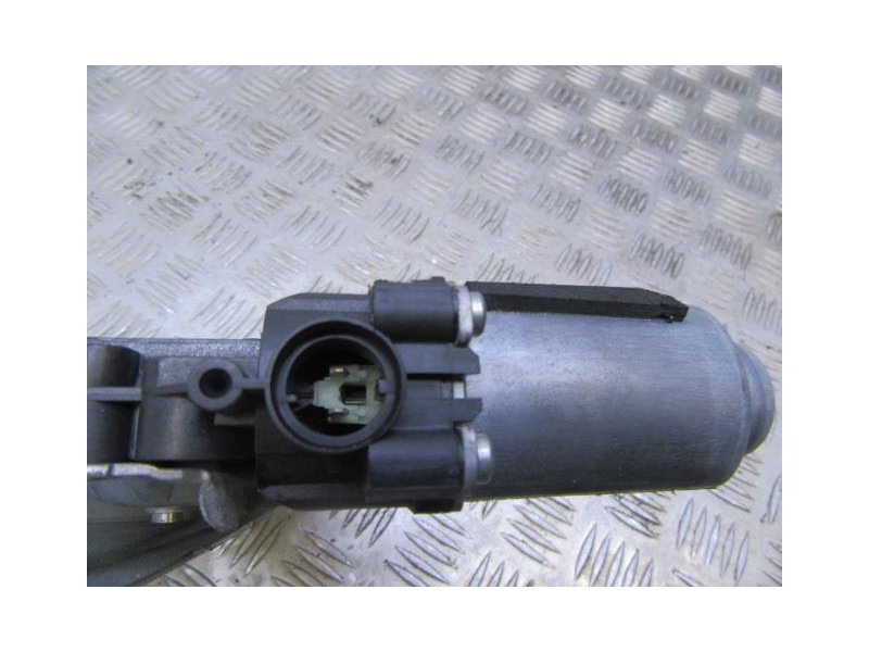 Recambio de elevalunas elec. tra. dch. : nissan note : 1.5 dci (85,65cv) [2009] para nissan note 1.5 dci referencia OEM IAM 2PIN