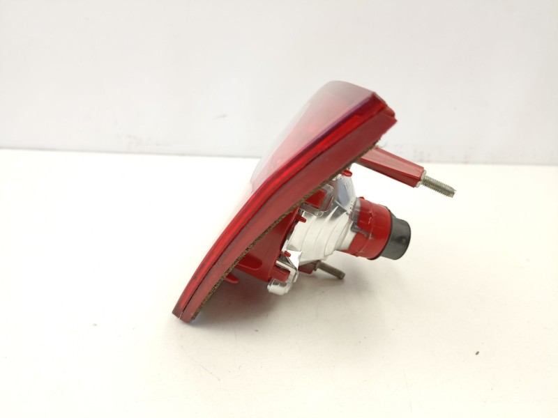 Recambio de piloto porton derecho para volkswagen passat b6 (3c2) 2.0 tdi 16v referencia OEM IAM 3C5945094C  