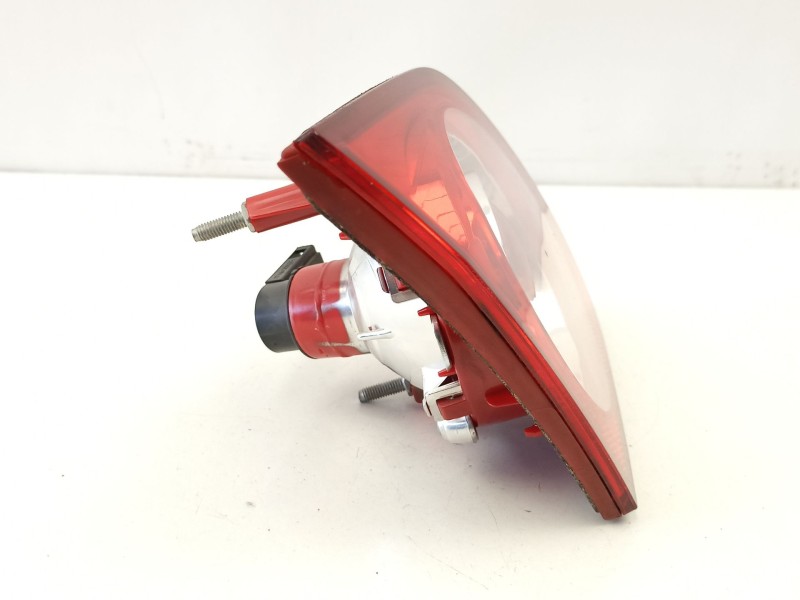 Recambio de piloto porton izquierdo para volkswagen passat b6 (3c2) 2.0 tdi 16v referencia OEM IAM 3C5945093C  