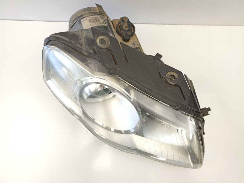 Recambio de faro derecho para volkswagen passat b6 (3c2) 2.0 tdi 16v referencia OEM IAM 3C0941006M 89312180 
