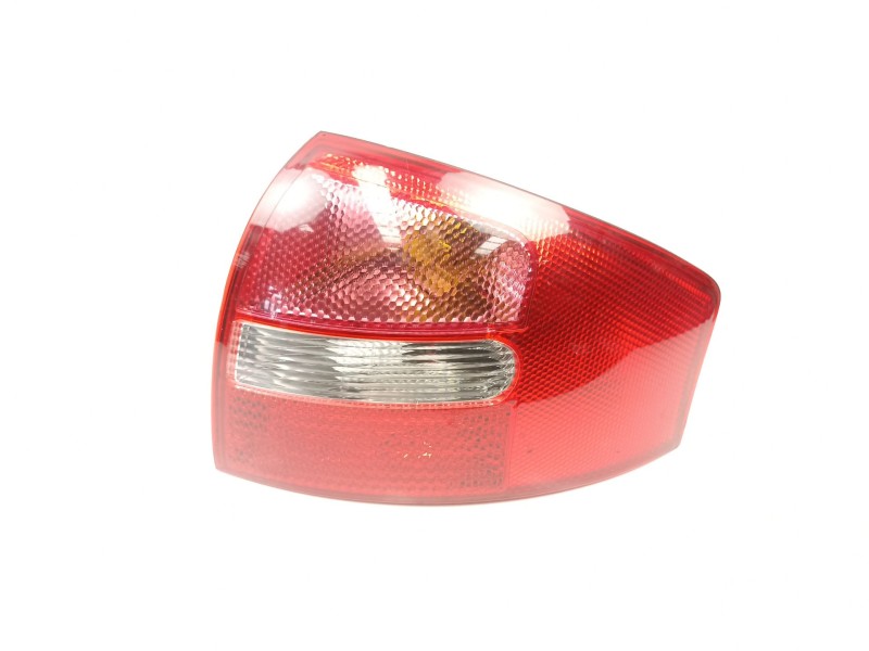 Recambio de piloto trasero derecho para audi a6 2.5 4b 2.5 referencia OEM IAM 4B5945096  