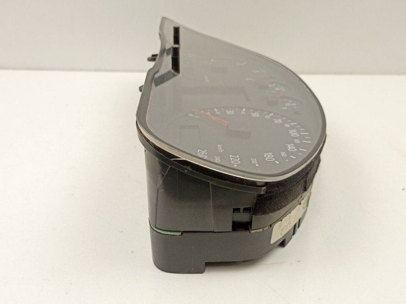 Recambio de cuadro instrumentos para audi a6 2.5 4b 2.5 referencia OEM IAM 4B0920932Q 110008948049 