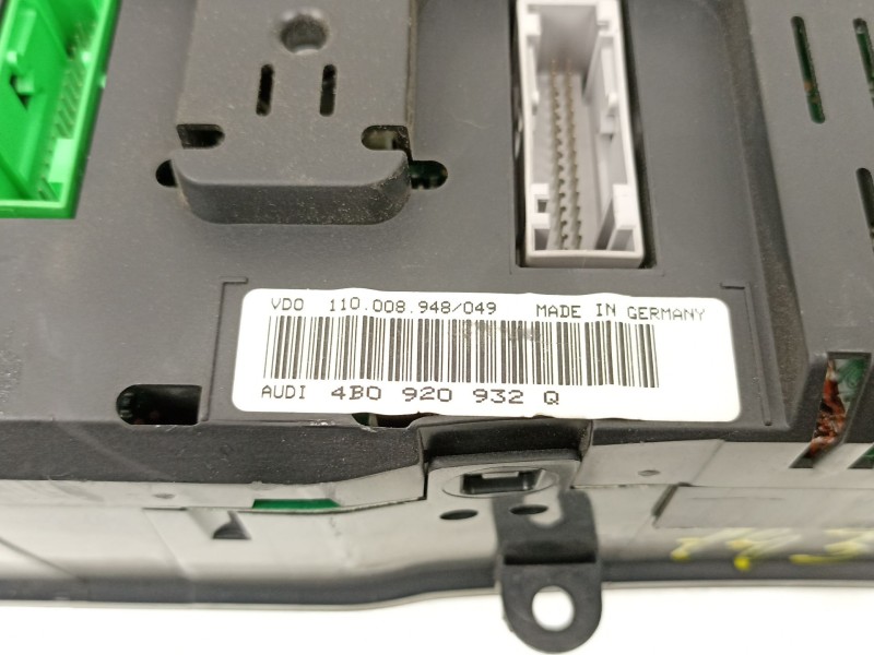 Recambio de cuadro instrumentos para audi a6 2.5 4b 2.5 referencia OEM IAM 4B0920932Q 110008948049 