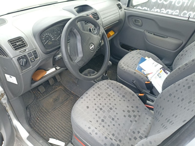 opel agila (a) (h00) del año 2001