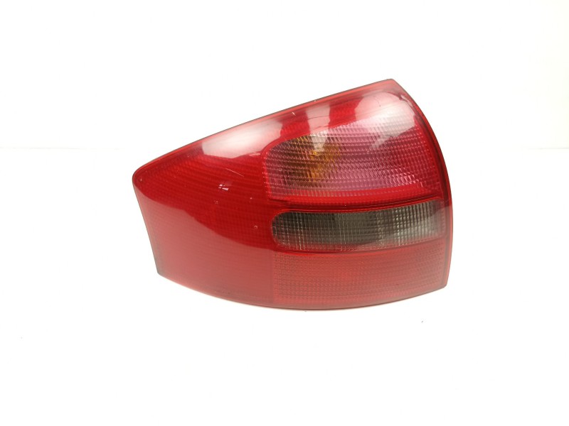 Recambio de piloto trasero izquierdo para audi a6 berlina (4b2) 2.4 (121kw) referencia OEM IAM 4B5945095  