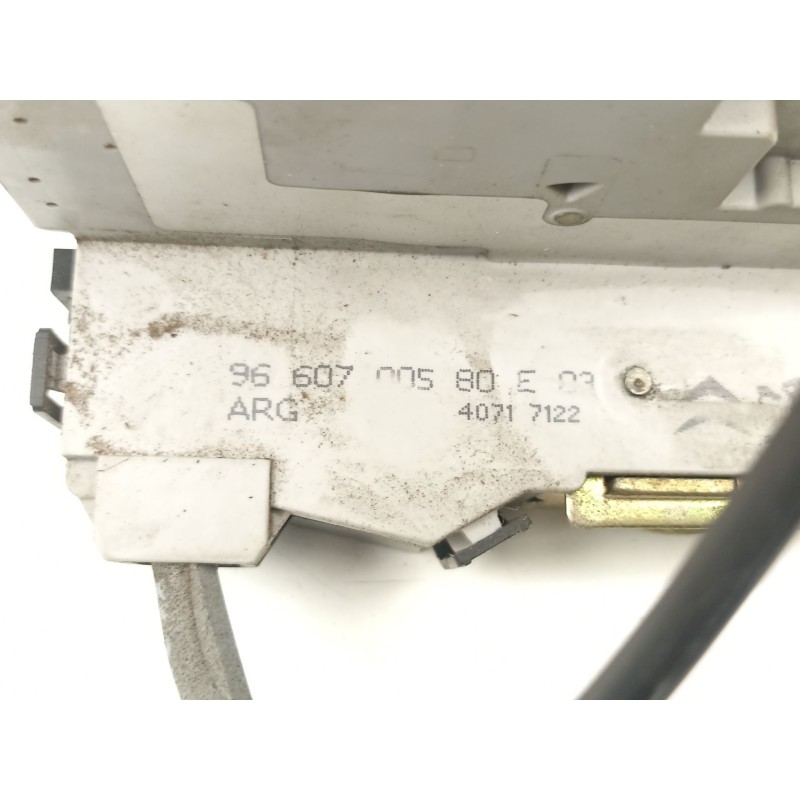 Recambio de cerradura puerta trasera izquierda para citroën c4 i (lc_) 1.6 hdi referencia OEM IAM 9660700580  
