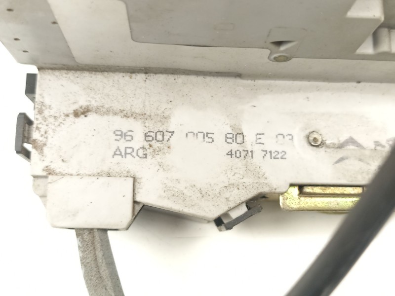 Recambio de cerradura puerta trasera izquierda para citroën c4 i (lc_) 1.6 hdi referencia OEM IAM 9660700580  