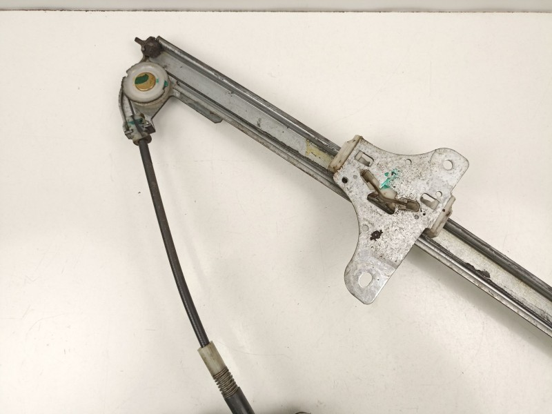 Recambio de elevalunas delantero derecho para opel agila (a) (h00) 1.0 12v (f68) referencia OEM IAM 9215910  