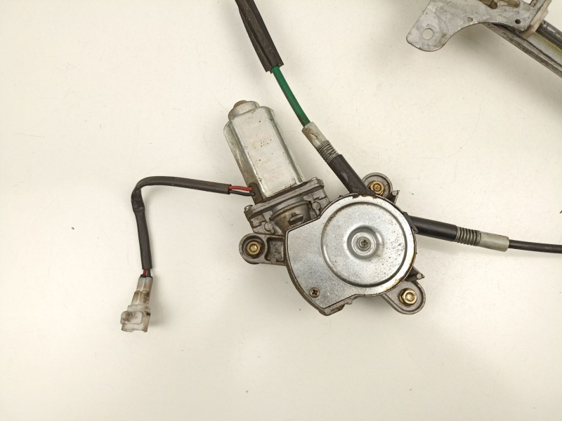 Recambio de elevalunas delantero izquierdo para opel agila (a) (h00) 1.0 12v (f68) referencia OEM IAM 9215911  