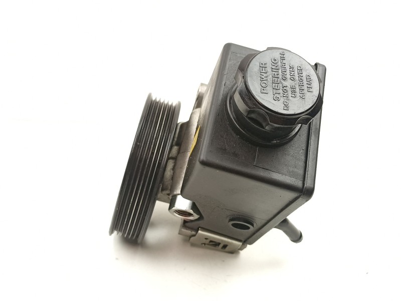 Recambio de bomba direccion para ssangyong kyron 2.0 xdi referencia OEM IAM 6654601780  