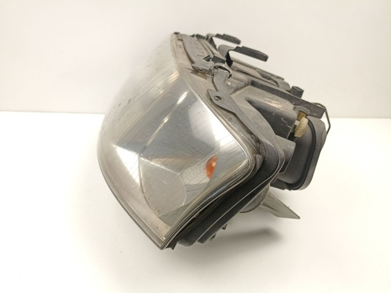 Recambio de faro izquierdo para audi a6 c5 (4b2) 2.4 referencia OEM IAM 4B0941029K  
